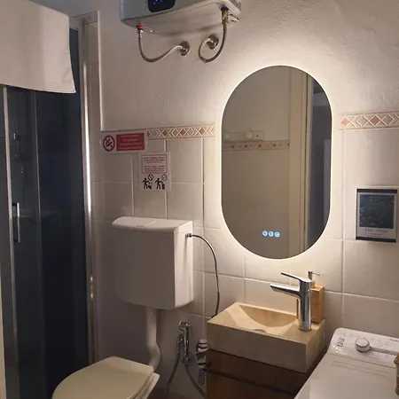 Elegante Monolocale - Pecchio 1930 *